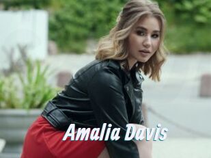 Amalia_Davis