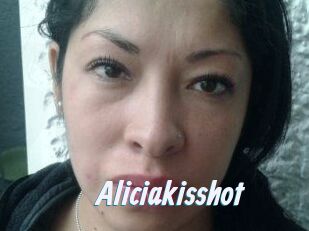 Aliciakisshot