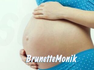 BrunetteMonik