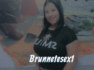 Brunnetesex1