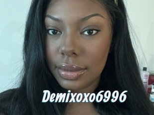 Demixoxo6996