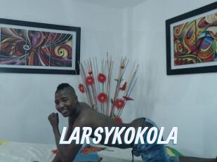 LARSYKOKOLA