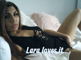 Lara_loves_it