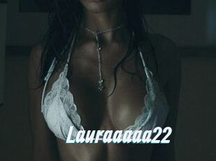 Lauraaaaa22