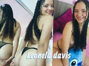 Leonela_davis