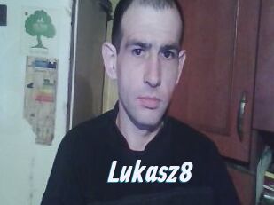 Lukasz8