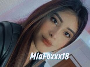MiaFoxxx18