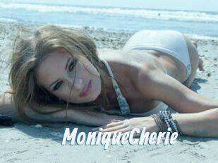 MoniqueCherie