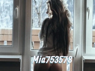 Mia753578