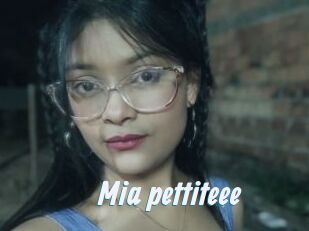 Mia_pettiteee