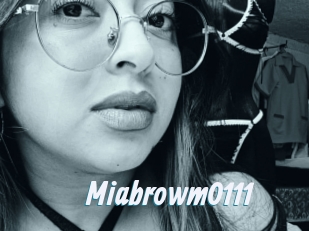 Miabrowm0111