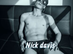 Nick_davis