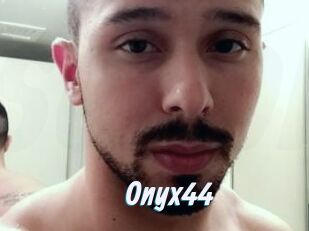 Onyx44