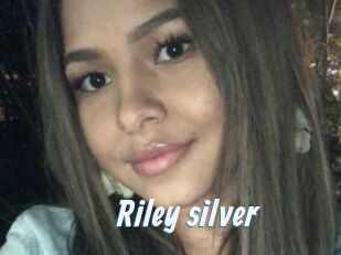 Riley_silver