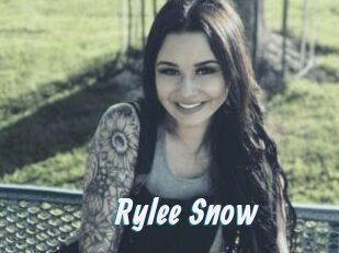 Rylee_Snow