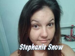 Stephanie_Snow