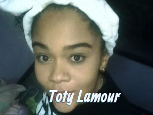 Toty_Lamour