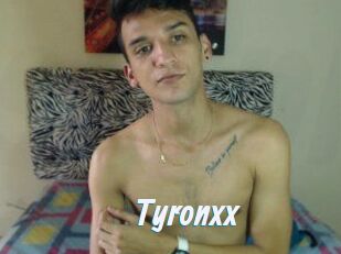 Tyronxx